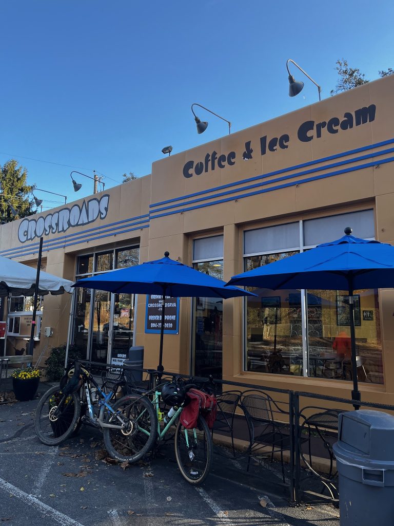 25553 crossroads coffee ice cream 768x1024