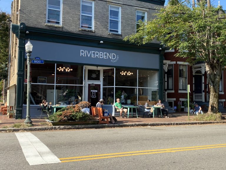 25585 riverbend roastery 768x576