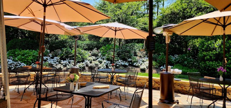 25634 portico restaurant 768x359