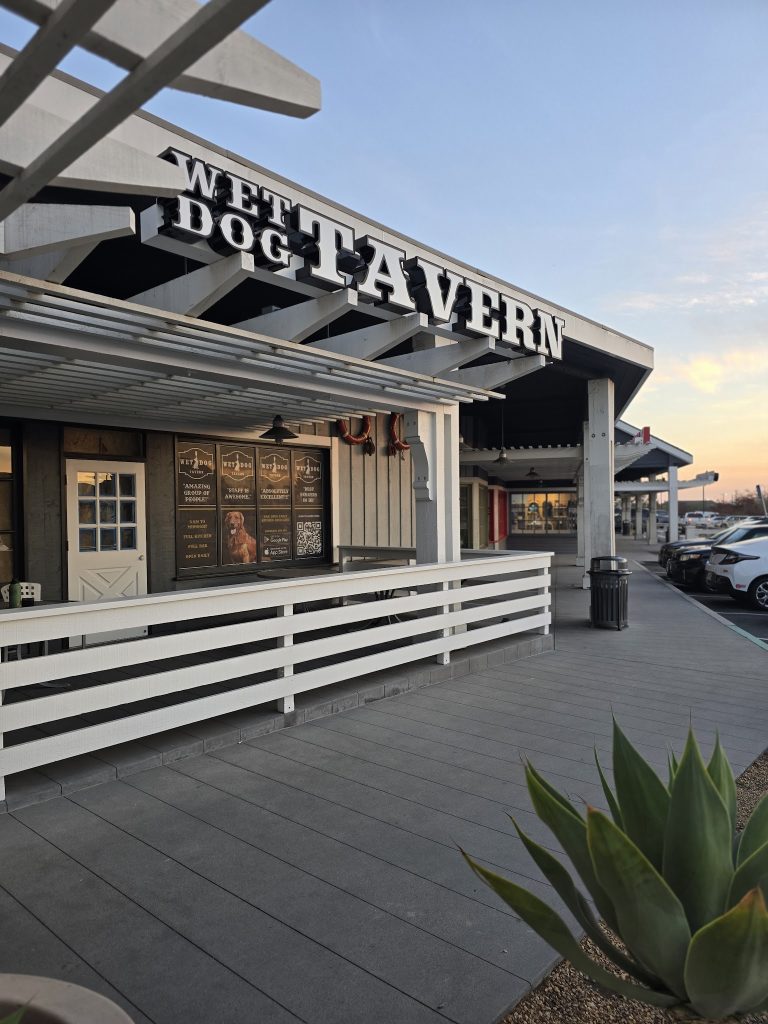 25673 wet dog tavern 768x1024
