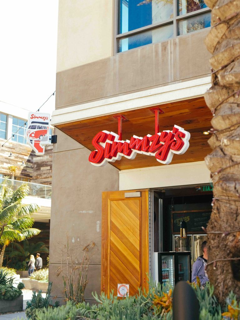 25677 simmzys restaurant huntington beach 768x1024