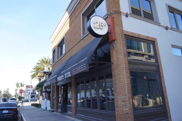 25679 25 degrees huntington beach 768x512