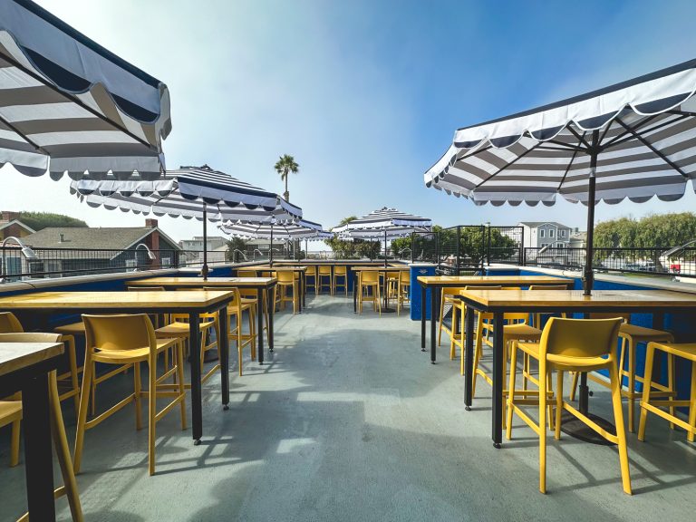 25701 green cheek beer co 768x576