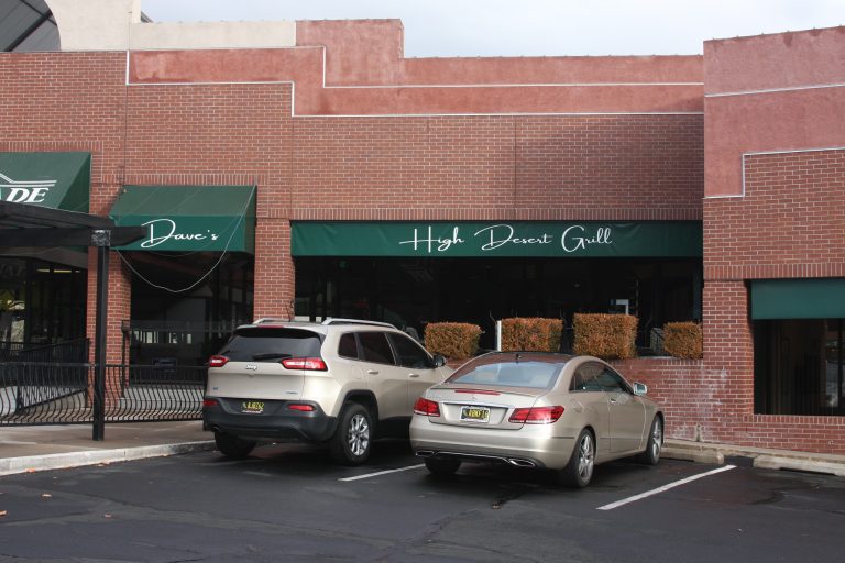 25752 daves high desert grill 768x512