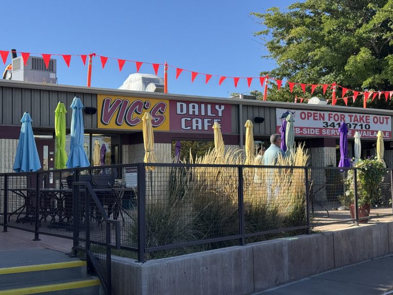 25768 vics daily cafe 768x576