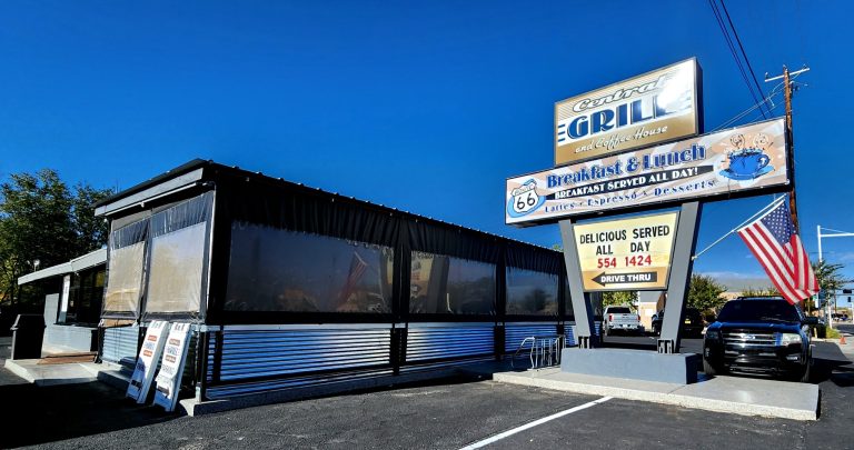 25781 central grill and coffee house 768x405