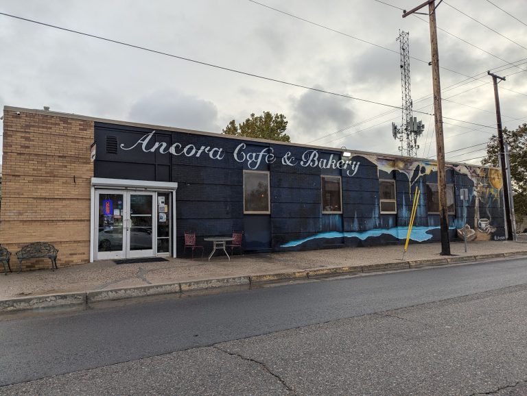 25832 ancora cafe and bakery 768x578