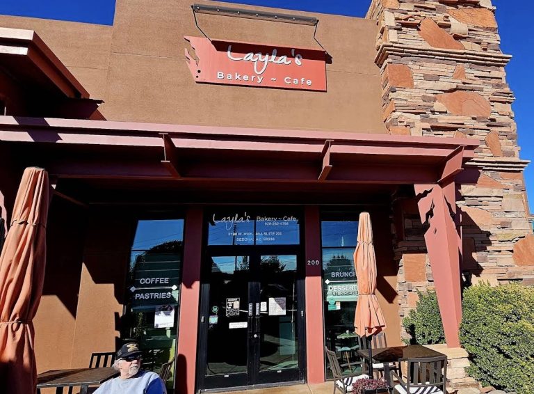 26004 laylas bakery cafe 768x566