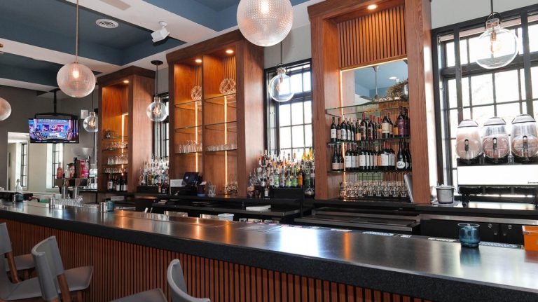 26089 river 128 restaurant 768x431