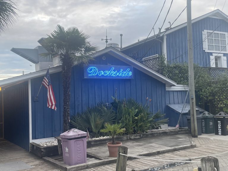 26121 dockside restaurant 768x576