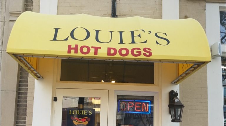 26207 louies hot dogs 768x430