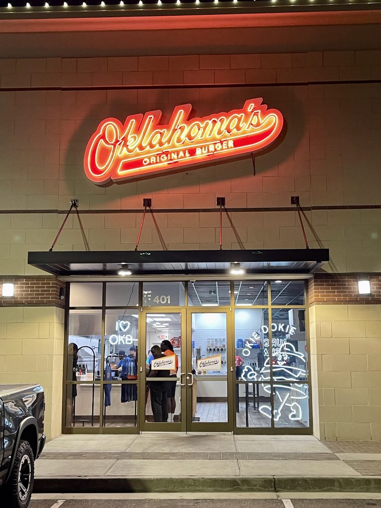 26218 oklahomas original burger 768x1024