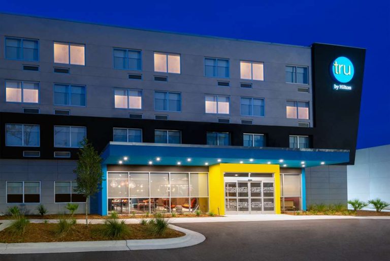 26274 tru by hilton wilmington 768x513