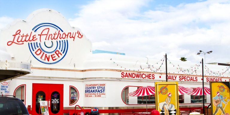 26326 little anthonys diner 768x384