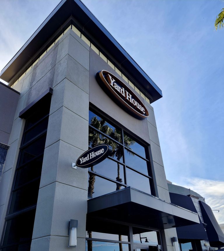 26376 yard house 768x860