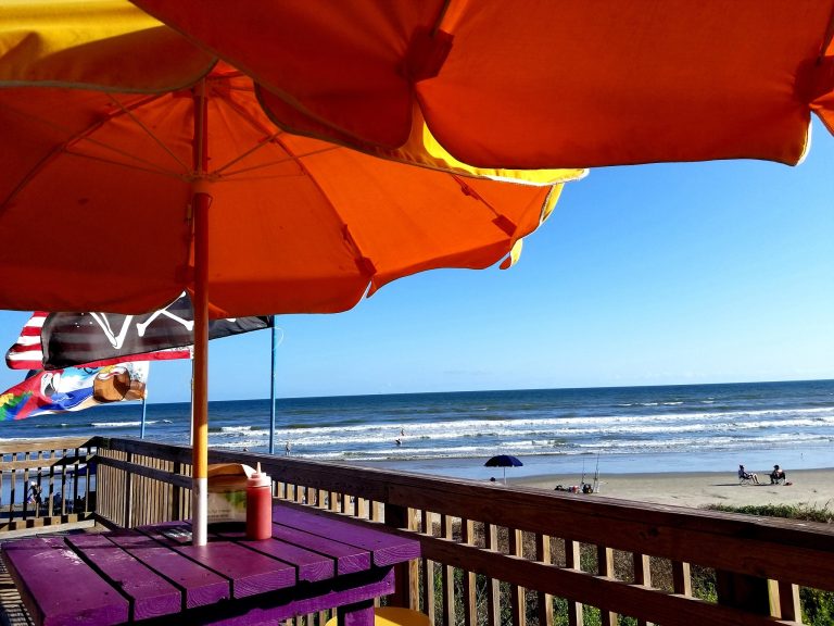 26552 tipsy turtle seaside bar grill 768x576