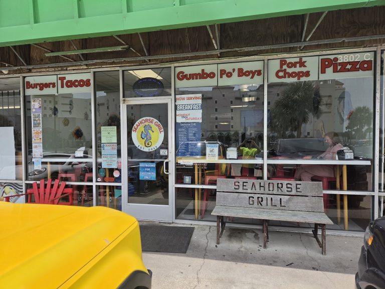 26569 seahorse grill 768x576