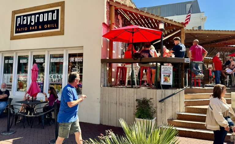 26577 playground patio bar grill 768x471