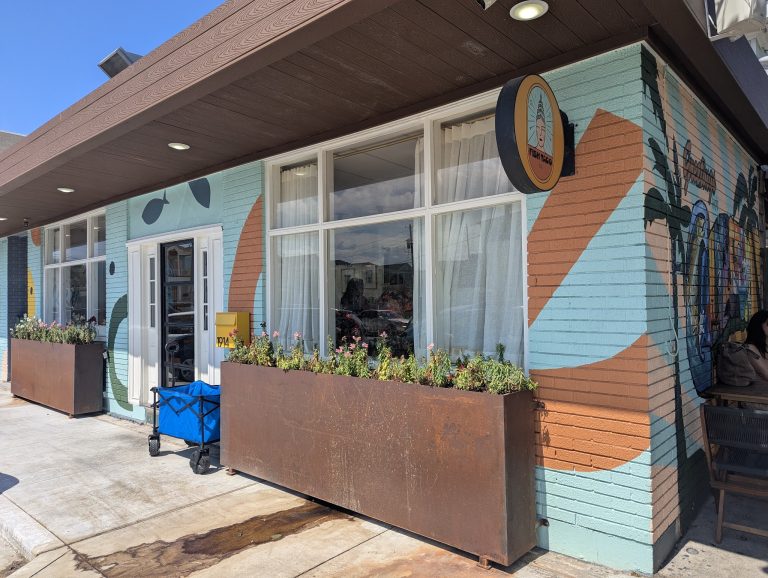 26622 fish company taco 768x578